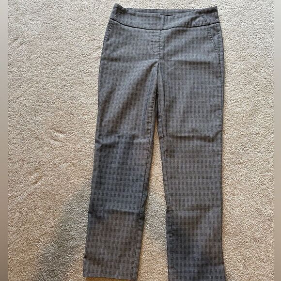 Hilary Radley women’s black and white plaid stretchy pants - Picture 1 of 3